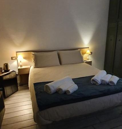 Piazza Martiri Rooms Cagliari Exterior foto