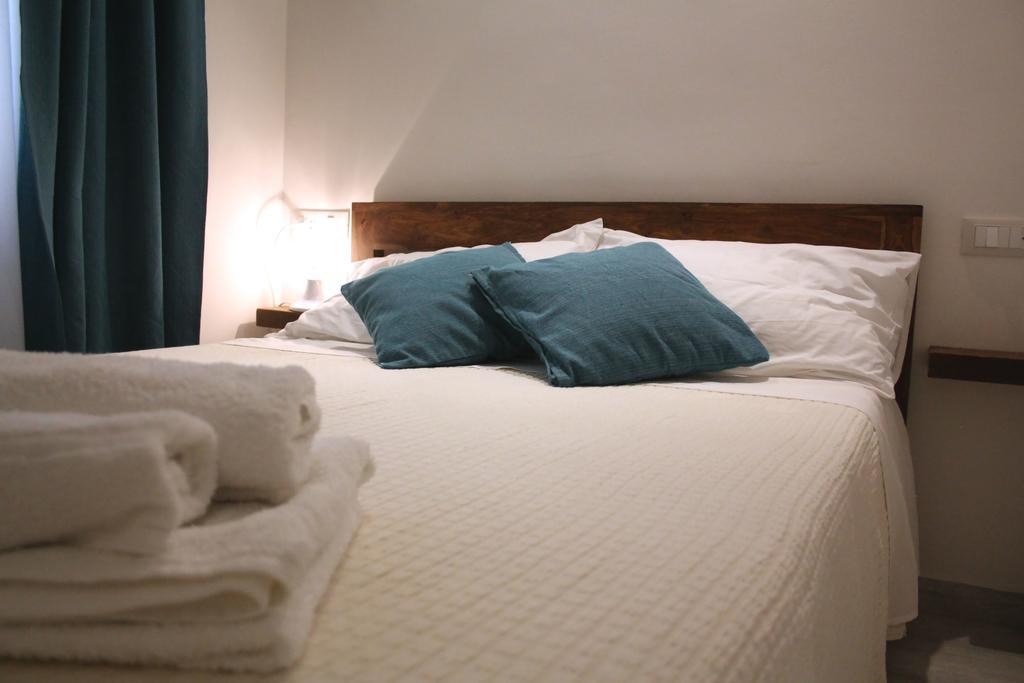 Piazza Martiri Rooms Cagliari Zimmer foto