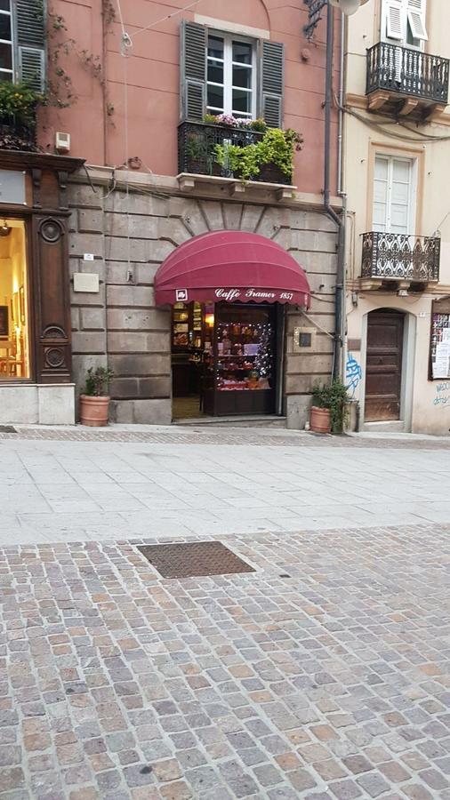 Piazza Martiri Rooms Cagliari Exterior foto